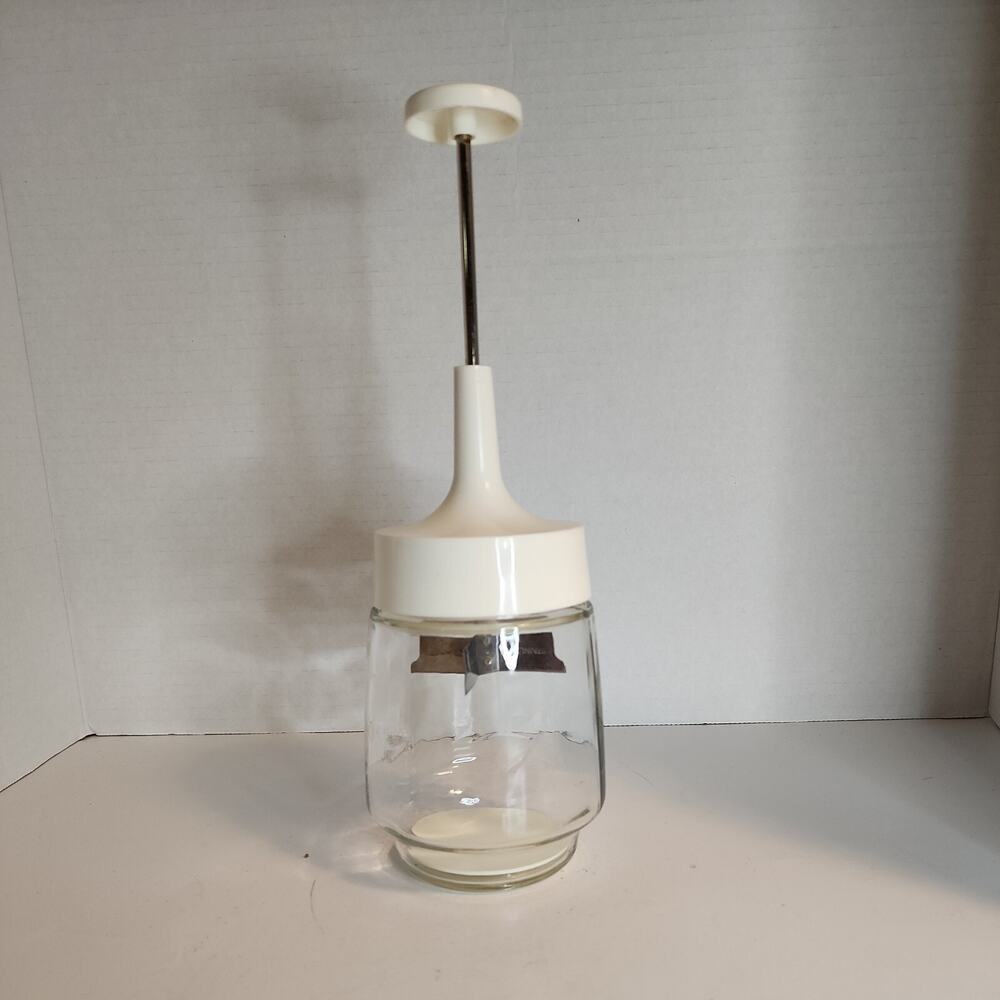 Vtg GEMCO Nut Chopper White Topper Glass Jar Stainless Blade Made in USA